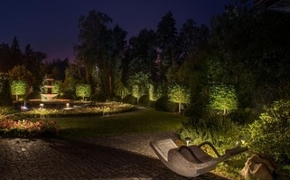 История и эволюция ландшафтного освещения